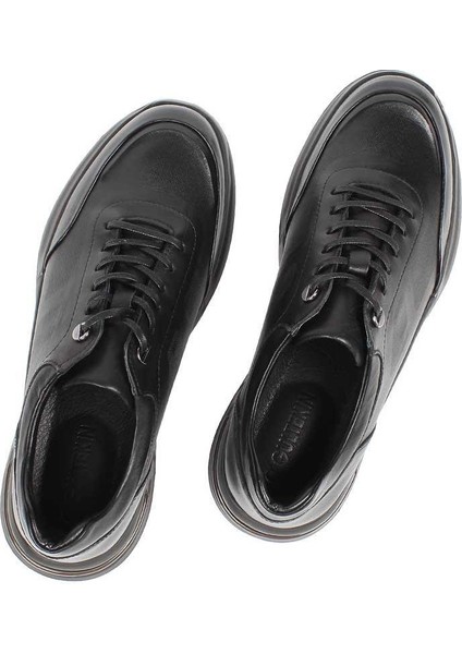 Erkek Siyah Bağcıklı Kalın Tabanlı Deri Sneaker