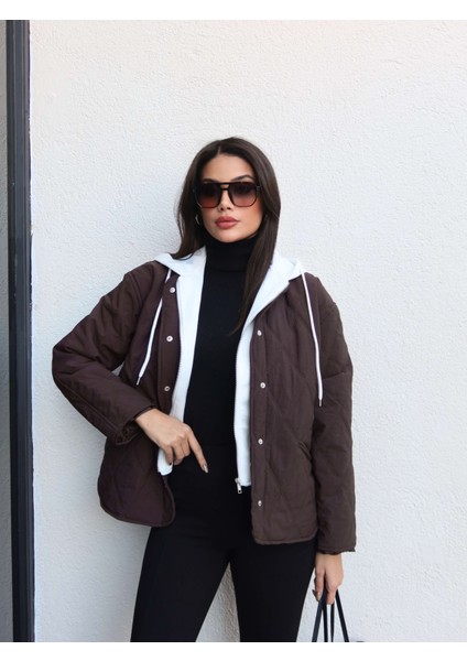 Kapitone Desenli Kapüşonlu Paraşüt Mont