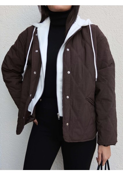 Kapitone Desenli Kapüşonlu Paraşüt Mont modelleri