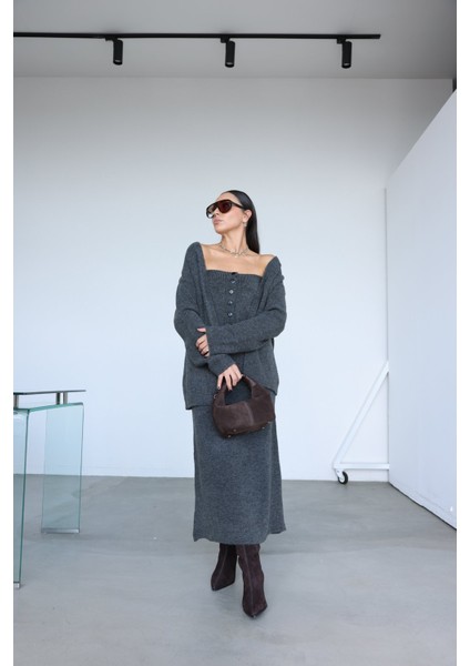 Triko Hırka Büstiyer Etek 3'lü Takım