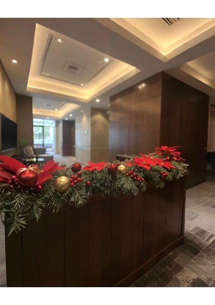 Yılbaşı Kendinden Süslü Çam Garland 230 cm 300 Dallı