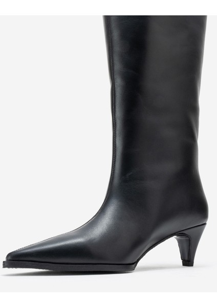 Sıora Siyah Cilt Hakiki Deri Kadın Kısa Topuklu Çizme fırsatları