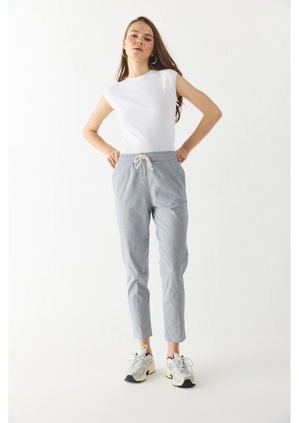 Alian Beli Lastikli Çizgili Gabardin Pantolon-Lacivert Çizgili