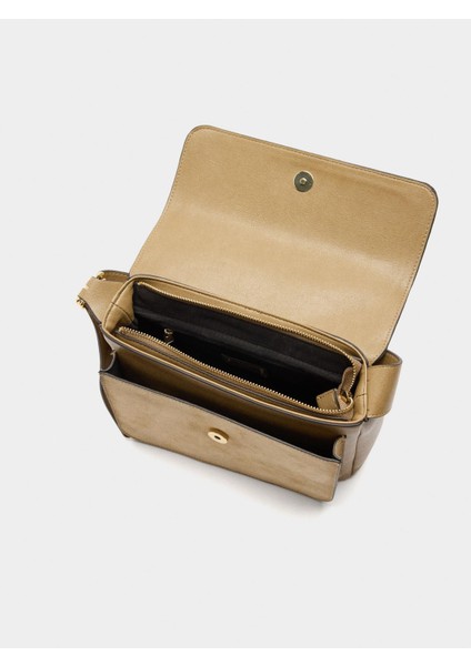 Deri Içerikli Çapraz Çanta indirimleri