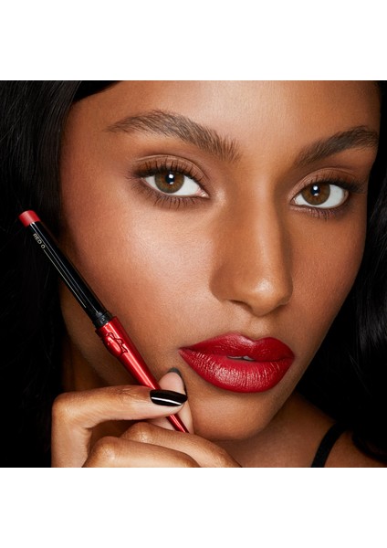 Confession Lipstick - Ruj Red 0 - 0,9 G fırsatları