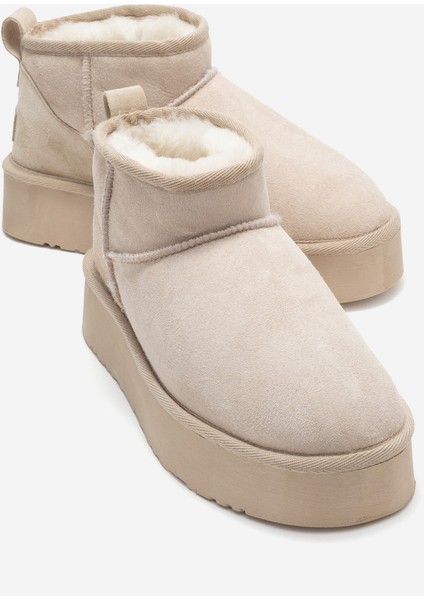 Veyra Bej Süet Hakiki Deri Kürklü Platform Tabanlı Kadın Mini Bot