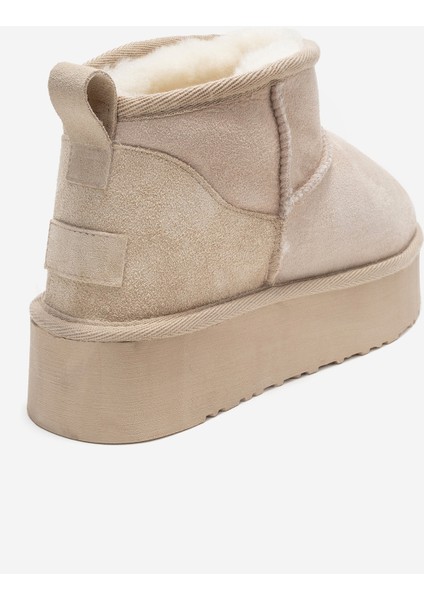 Veyra Bej Süet Hakiki Deri Kürklü Platform Tabanlı Kadın Mini Bot indirimleri