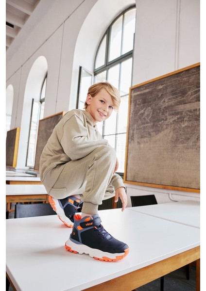 Agora Çocuk Outdoor Bot fırsatları