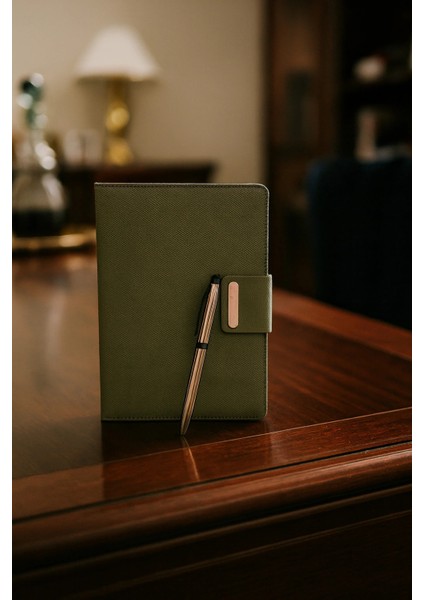 Mıknatıs Kapaklı Kalemli Ajanda Günlük Not Defteri Notebook Yeşil fırsatları