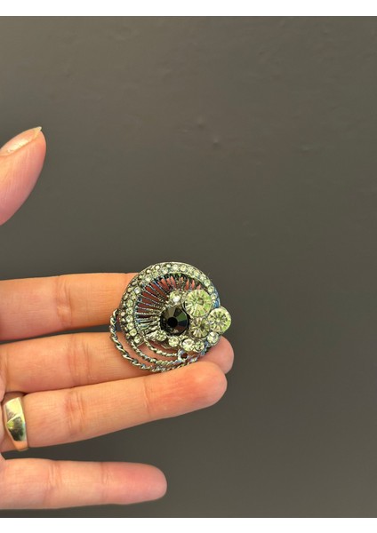 Zirkon Taş Işleme Broş Yaka Iğnesi Giyim Aksesuarı 4x3 cm