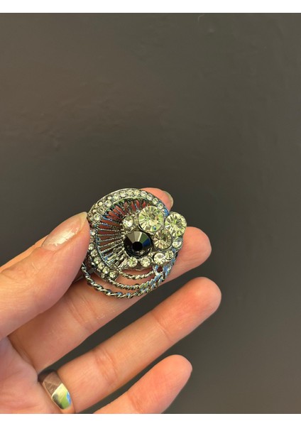 Zirkon Taş Işleme Broş Yaka Iğnesi Giyim Aksesuarı 4x3 cm modelleri