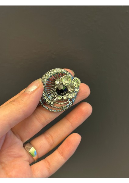 Zirkon Taş Işleme Broş Yaka Iğnesi Giyim Aksesuarı 4x3 cm fırsatları