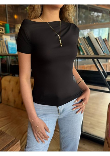 Kadın Kısa Kollu Tek Omuzu Açık Büzgülü Viskon Bluz modelleri