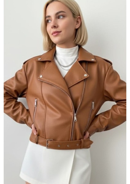 Kadın Fermuar ve Kemer Detaylı Deri Ceket