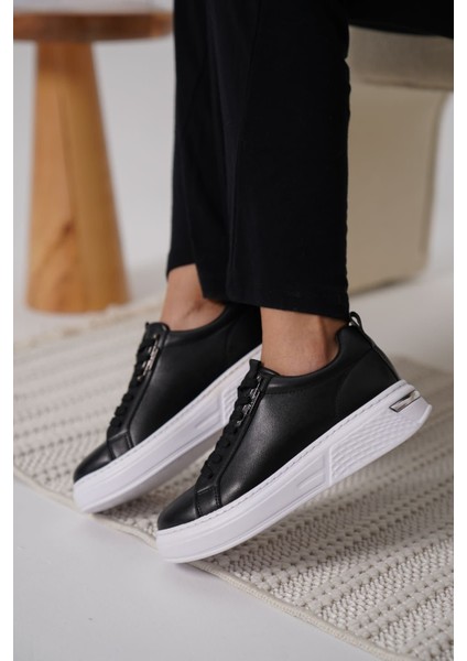 Nova Kadın Gümüş Detaylı Siyah Sneaker modelleri