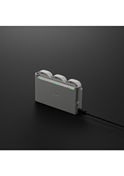 İki Yönlü Şarj Cihazı 45W Güçle 3 Drone Pilini Aynı Anda Şarj Edebilir