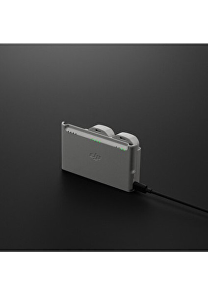 İki Yönlü Şarj Cihazı 45W Güçle 3 Drone Pilini Aynı Anda Şarj Edebilir