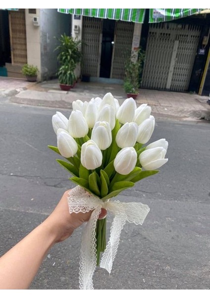 Gelin Buketi Beyaz Islak Lale Yaka Çiçegi