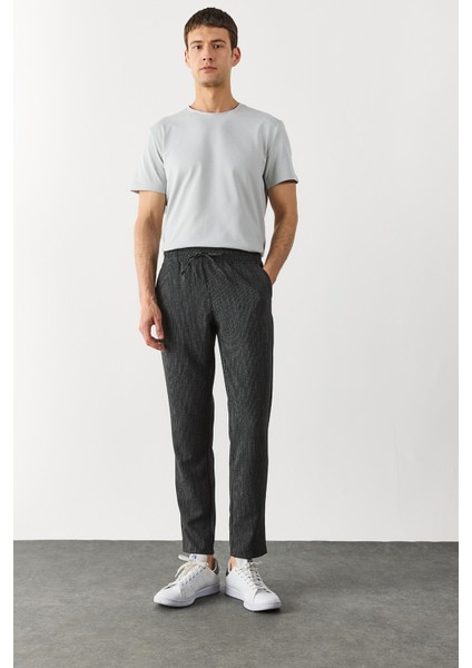 Alfred Beli Lastikli Kalın Çizgili Gofre Pantolon-Siyah Çizgili
