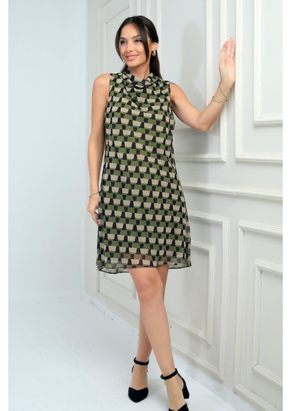 Kadın Degaje Yaka Astarlı Desenli Kısa Şifon Elbise