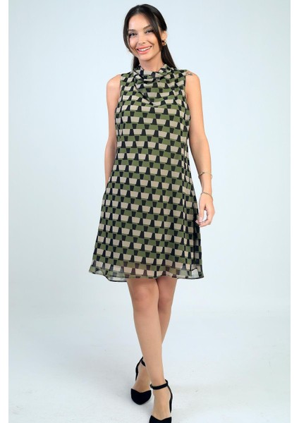 Kadın Degaje Yaka Astarlı Desenli Kısa Şifon Elbise modelleri