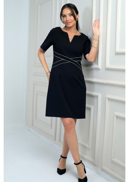 Kadın Kendinden Telalı Biyeli Önü Fermuar Detaylı Kısa Elbise