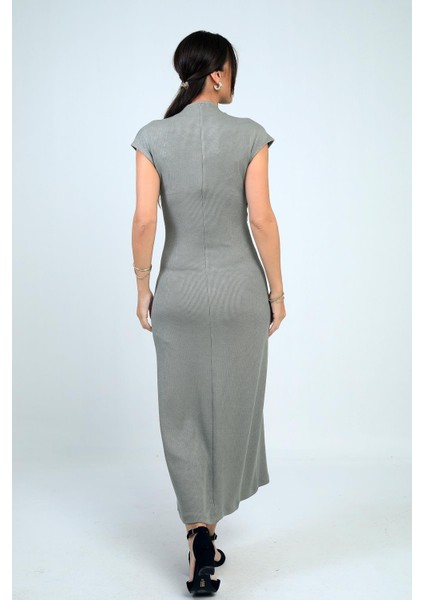 Kadın Degaje Yakalı Toka Detaylı Likralı Uzun Elbise fırsatları