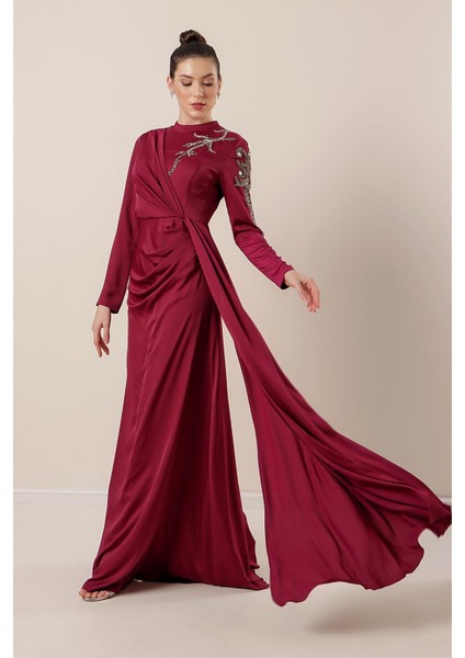 Taş İşlemeli Önü Büzgülü Astarlı Krep Saten Tesettür Elbise