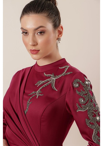 Taş İşlemeli Önü Büzgülü Astarlı Krep Saten Tesettür Elbise