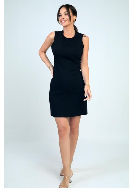 Kadın Yuvarlak Yaka Kolsuz Kısa Elbise modelleri