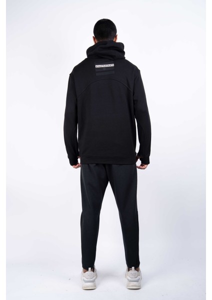 Erkek Regular Fit Kesim Detaylı Kapüşonlu Siyah Sweatshirt