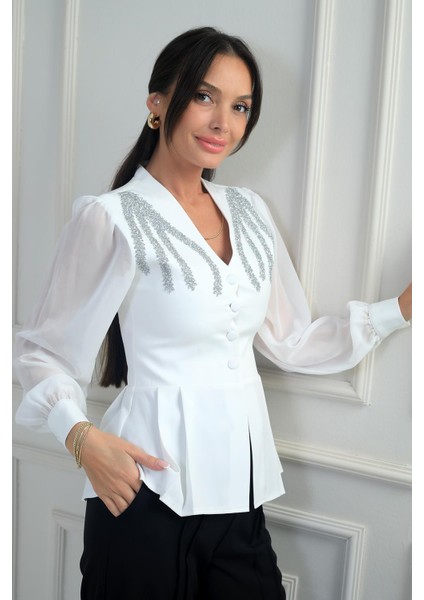 Kadın Omzu Taş Işleme Detaylı Kolları ve Eteği Şifon Tasarım Bluz