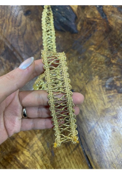 64X3 cm Altın Sarı Varaklı Şerit Dikiş Aksesuarı modelleri