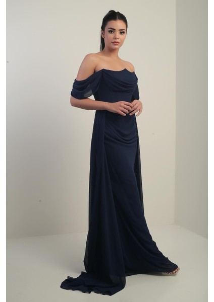 Kadın Düşük Kollu Balenli Astarlı Pelerinli Şifon Uzun Elbise