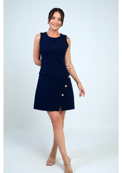 Kadın Yuvarlak Yaka Kolsuz Önü Düğme Detaylı Elbise modelleri