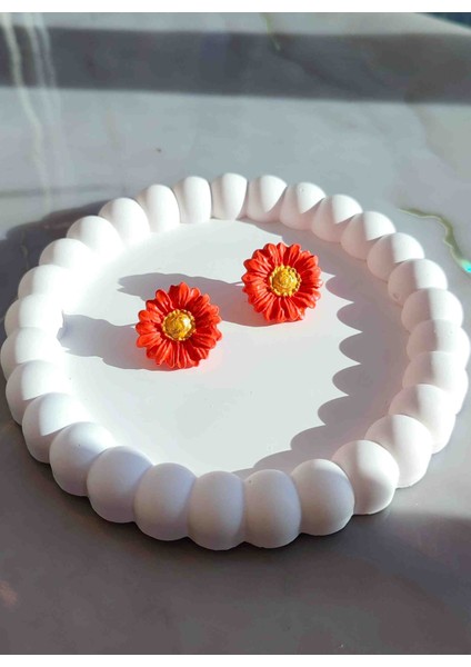 Daisy El Yapımı Turuncu Minimal ve Işıltılı Papatya Küpe - Zarif ve Sade fiyatları