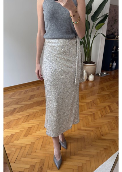 Belden Bağlamalı Pul Payetli Premium Etek- Bej