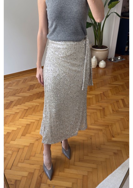 Belden Bağlamalı Pul Payetli Premium Etek- Bej modelleri