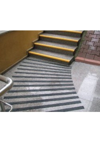 50MM x 5mt Merdiven Kaydırmaz Bant Siyah fırsatları