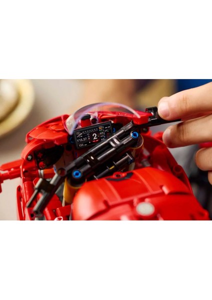 42202 Technic Ducati Panigale V4 S Motosiklet 1603 Parça +18 Yaş fırsatları