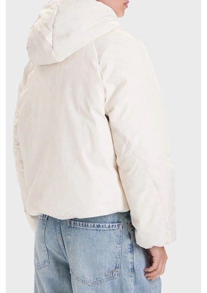 4g Boxy Tamamı Logolu Relaxed Fit Kapüşonlu Şişme Mont V5BL07WGLW2 Bayan Mont V5BL07 Wglw2 F0YN modelleri