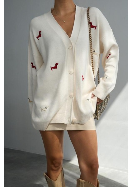 TH251025 Qustyle Köpek Nakışlı Hırka fiyatları