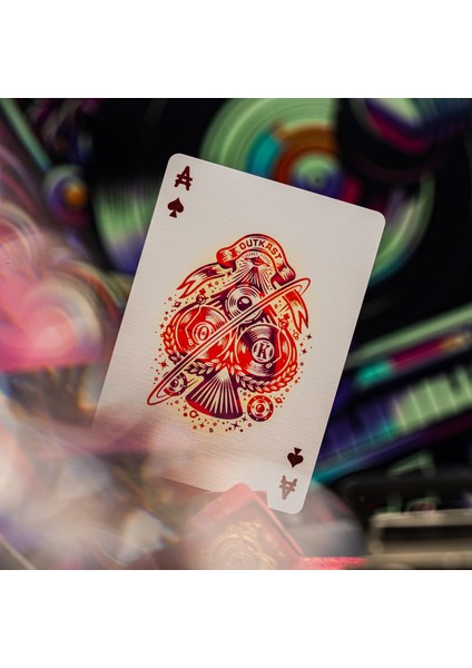 Outcast Oyun Kartı modelleri