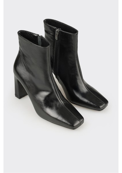 Siyah Deri Kadın Yüksek Topuk Bot fiyatları