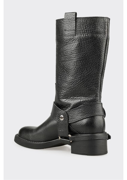 Siyah Deri Kadın Günlük Bot modelleri