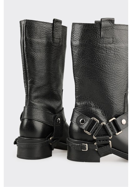 Siyah Deri Kadın Günlük Bot fırsatları