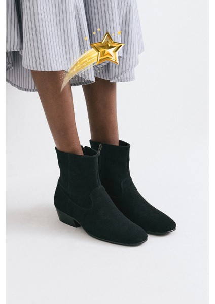 Bot 2512 - Dikiş Detaylı Siyah Süet Kadın Bot fırsatları