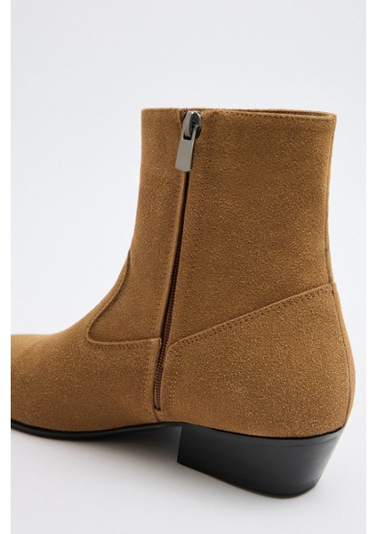 Bot 2512 - Dikiş Detaylı Taba Süet Kadın Bot