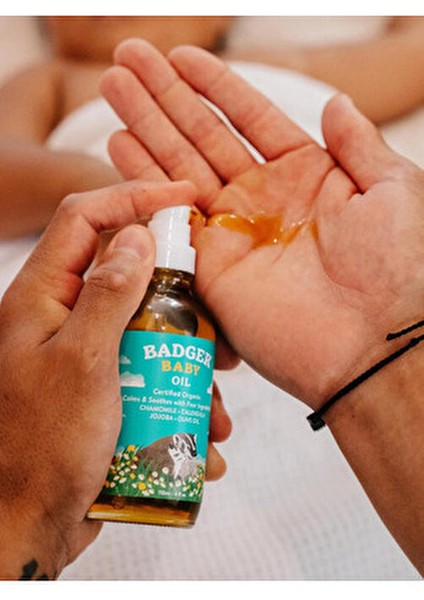 Bebek Yağı Cilt Yumuşatıcı Özellikte 118 ml Sprey Formda Organik İçeriklerle indirimleri