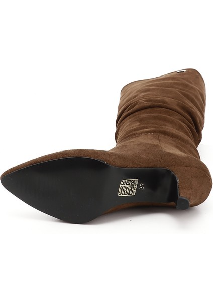 Kadın Kahve Sivri Burun Körüklü İnce Topuklu Çizme fırsatları